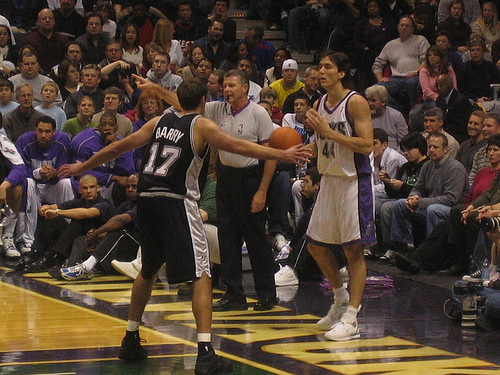 Why use a Zone Defence against a Baseline Out of Bounds?